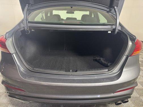 2017 Hyundai ELANTRA Sport