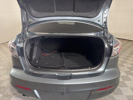 2013 Mazda Mazda3 i Sport
