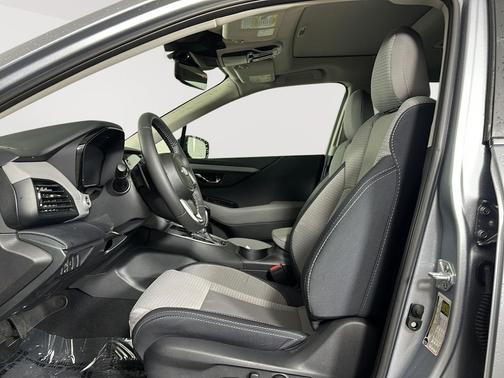 Ice Silver Metallic 2025 Subaru Outback Premium