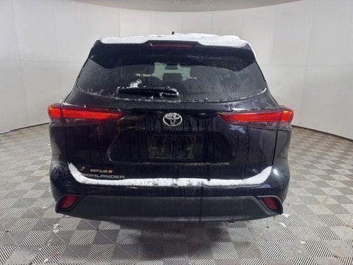 2021 Toyota Highlander L