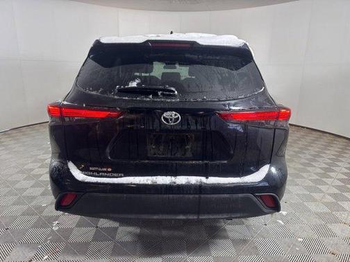2021 Toyota Highlander L