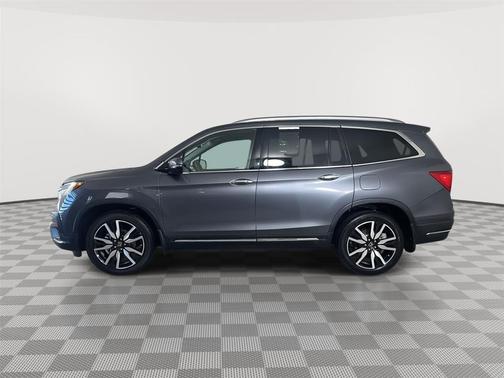 Modern Steel Metallic 2021 Honda Pilot Touring 8-Passenger
