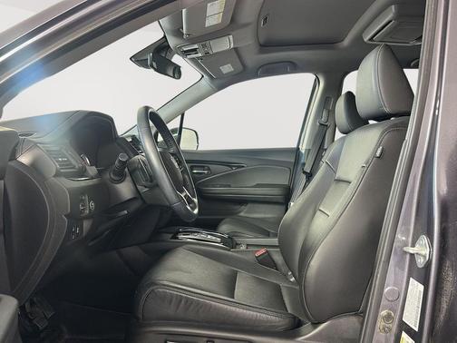 Modern Steel Metallic 2021 Honda Pilot Touring 8-Passenger