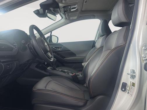 Crystal White Pearl 2025 Subaru Crosstrek Limited