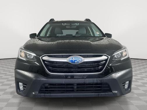 Crystal Black Silica 2022 Subaru Outback Premium