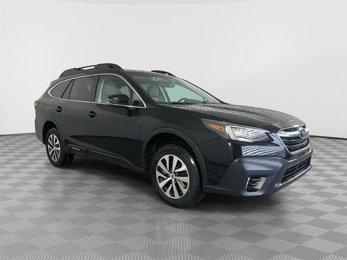 Crystal Black Silica 2022 Subaru Outback Premium