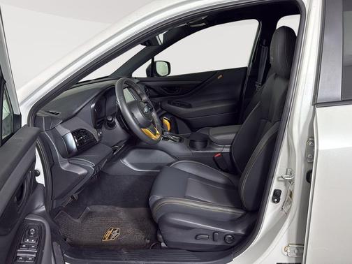 Crystal White Pearl 2025 Subaru Outback Wilderness