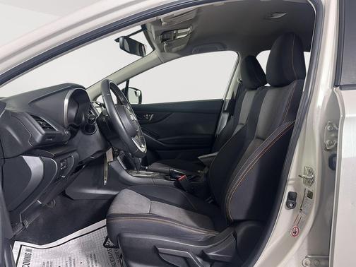 Crystal White Pearl 2018 Subaru Crosstrek 2.0i Premium