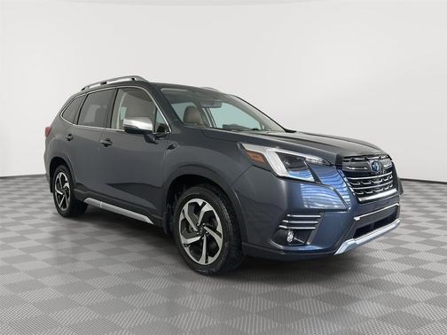 Magnetite Gray Metallic 2022 Subaru Forester Touring