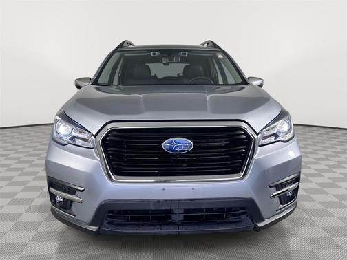 Ice Silver Metallic 2022 Subaru Ascent Touring 7-Passenger