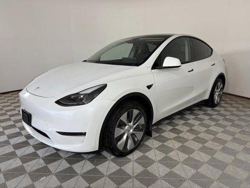 2024 Tesla Model Y Long Range Dual Motor All-Wheel Drive