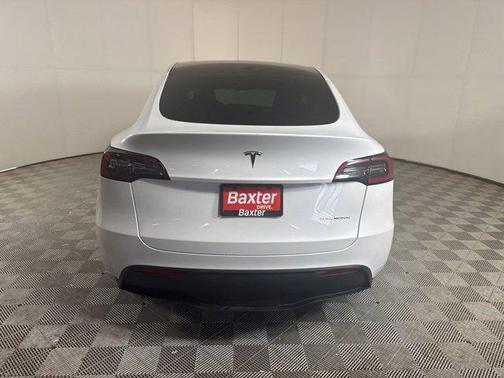 2024 Tesla Model Y Long Range Dual Motor All-Wheel Drive