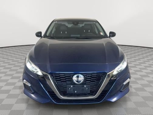 2020 Nissan Altima SR FWD