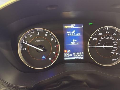Crystal White Pearl 2023 Subaru Crosstrek Limited
