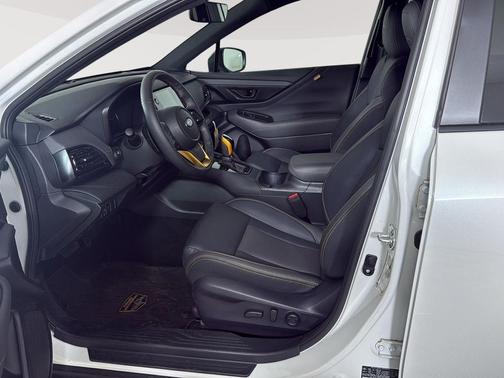 Crystal White Pearl 2025 Subaru Outback Wilderness