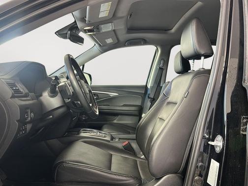Crystal Black Pearl 2023 Honda Ridgeline RTL-E