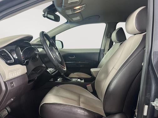 Platinum Graphite 2017 Kia Sedona SX-L