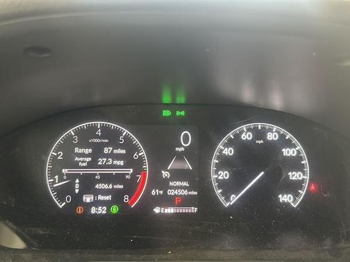 Platinum White Pearl 2023 Honda HR-V LX