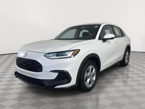 Platinum White Pearl 2023 Honda HR-V LX