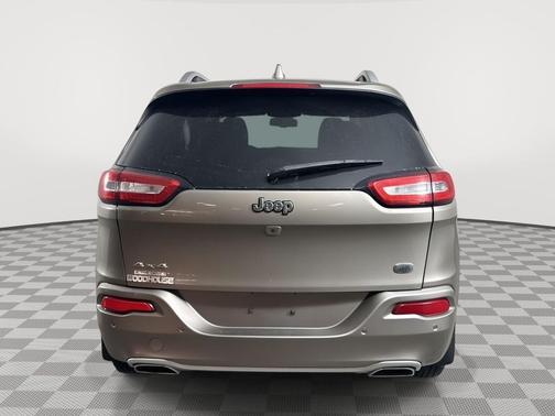 2017 Jeep Cherokee Overland