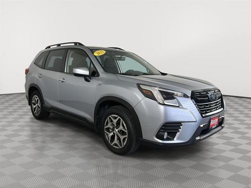 Ice Silver Metallic 2023 Subaru Forester Premium