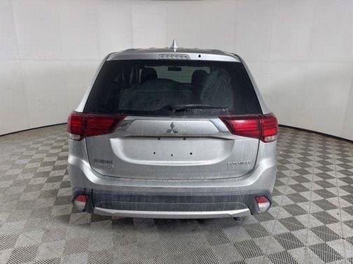 2018 Mitsubishi Outlander ES