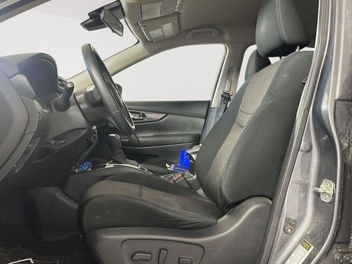 Gun Metallic 2019 Nissan Rogue SV
