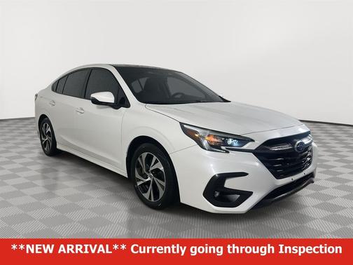 Crystal White Pearl 2024 Subaru Legacy Premium
