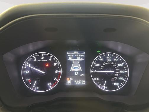 Crystal White Pearl 2024 Subaru Legacy Premium