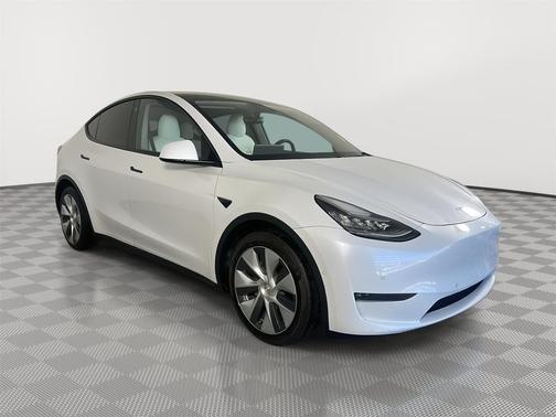 Pearl White Multi-Coat 2021 Tesla Model Y Long Range Dual Motor All-Wheel Drive