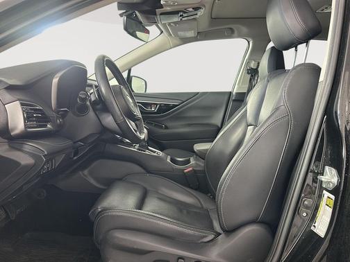 Crystal Black Silica 2023 Subaru Outback Limited