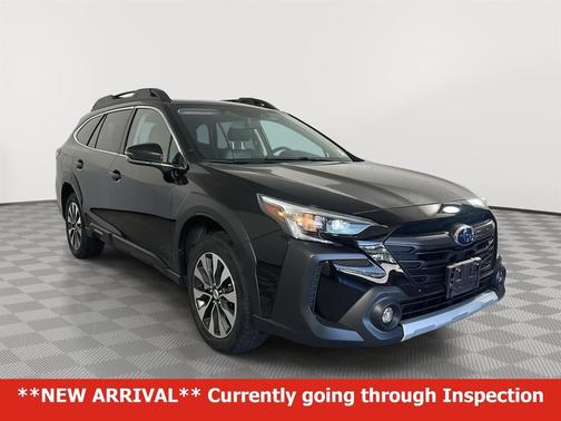 Crystal Black Silica 2023 Subaru Outback Limited