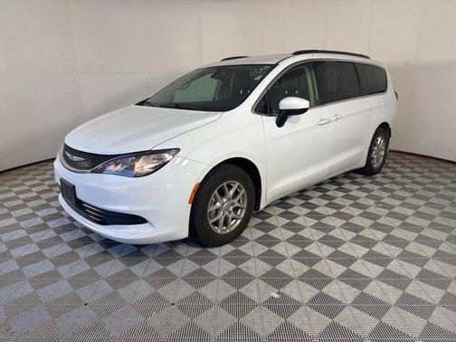 2020 Chrysler Voyager LXI
