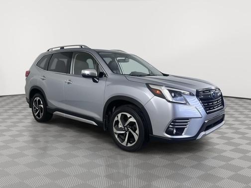 Ice Silver Metallic 2023 Subaru Forester Touring