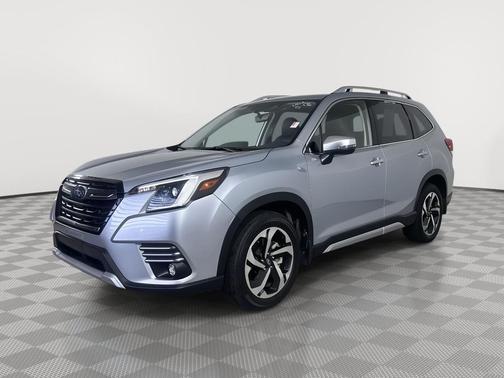 Ice Silver Metallic 2023 Subaru Forester Touring