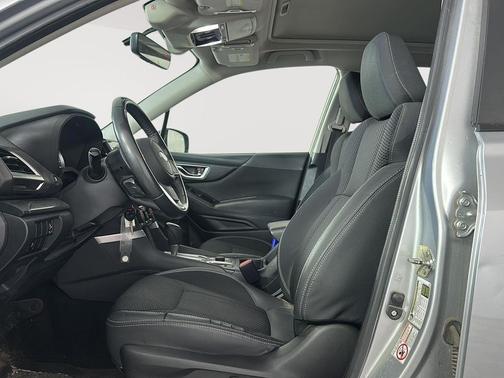 Ice Silver Metallic 2019 Subaru Forester Premium