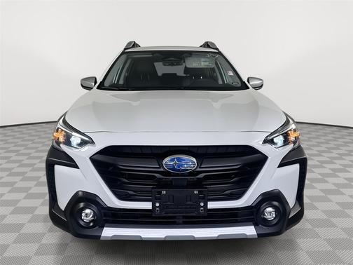 Crystal White Pearl 2024 Subaru Outback Touring
