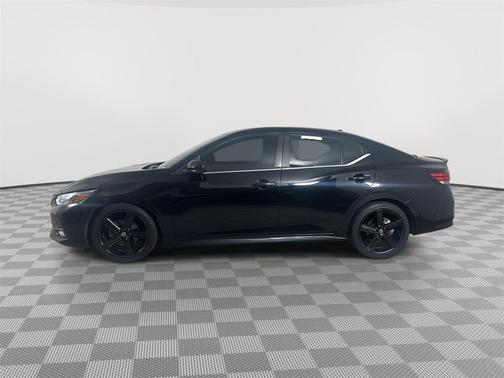 Super Black 2022 Nissan Sentra SR