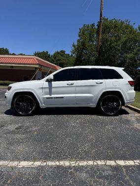 Bright White Clearcoat 2020 Jeep Grand Cherokee Altitude