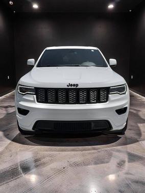Bright White Clearcoat 2020 Jeep Grand Cherokee Altitude