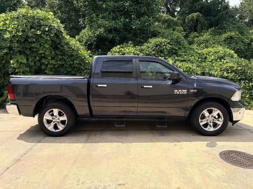True Blue Pearlcoat 2013 RAM 1500 Big Horn