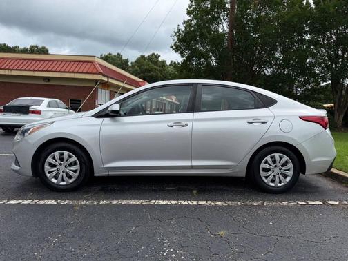 Olympus Silver Metallic 2019 Hyundai Accent SE