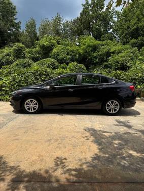 Mosaic Black Metallic 2017 Chevrolet Cruze LT
