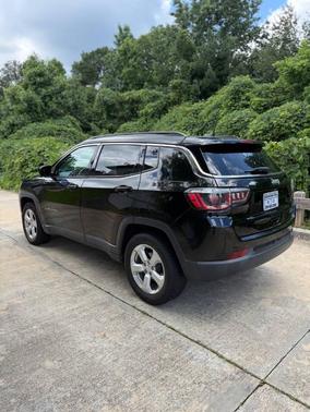Diamond Black Crystal Pearlcoat 2018 Jeep Compass Latitude
