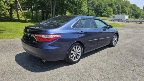 2016 Toyota Camry Hybrid XLE