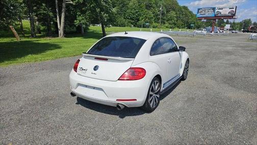 2012 Volkswagen Beetle Base