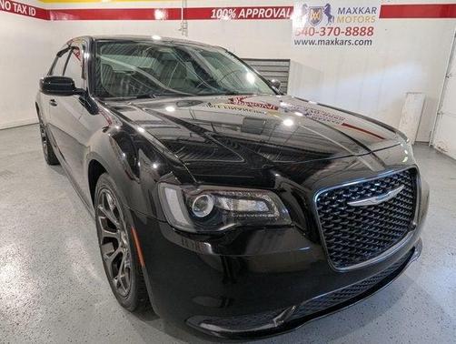 2017 Chrysler 300 Limited
