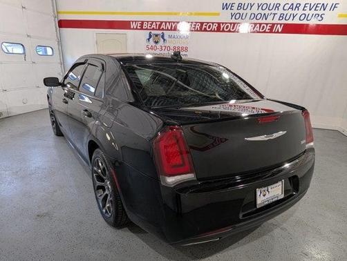 2017 Chrysler 300 Limited