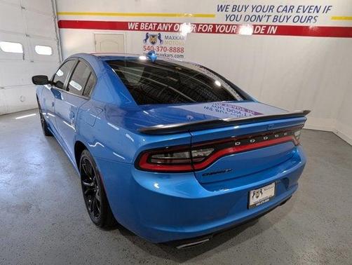2016 Dodge Charger SXT