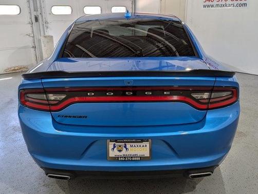 2016 Dodge Charger SXT